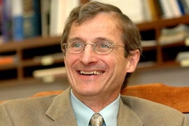 Professor Richard R. Schrock relaxes following a press conference at MIT held after he learned he won the 2005 Nobel Prize in chemistry.