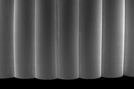 Scanning electron microscope image of a sample from a printed glass prism. 