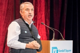 Thomas Friedman delivered the keynote address at the ninth annual Kendall Square Association (KSA) meeting.