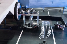 Sophomore Tom Frejowski’s robot would help him go on to win the 2017 MIT Mechanical Engineering 2.007 Student Design Final Robot Competition. Here, the robot exerts enough torque during the autonomous period, a hands-free pre-programmed time, to rotate the X-Wing’s lower thruster to it’s maximum speed.